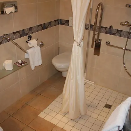 بيت ضيافة L'amphitryon Coudray (Mayenne)