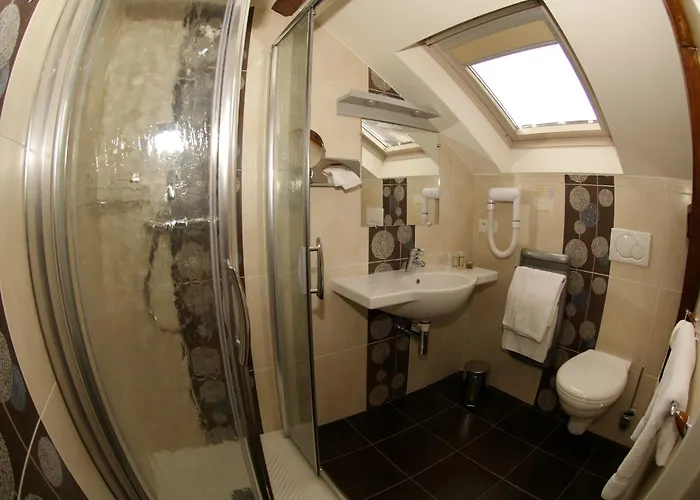 ゲストハウス L'amphitryon Coudray