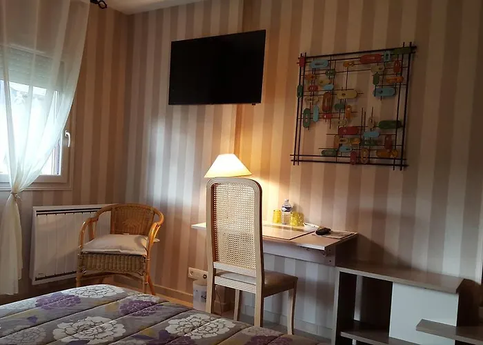 ゲストハウス L'amphitryon