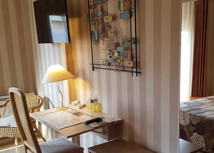 ゲストハウス L'amphitryon