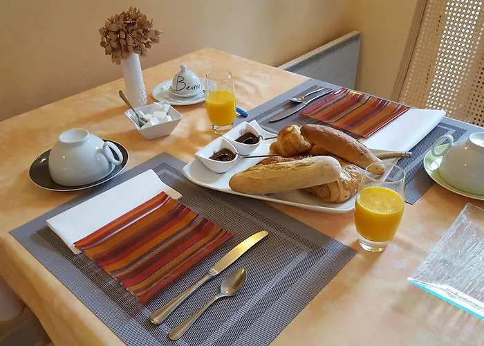 ゲストハウス L'amphitryon