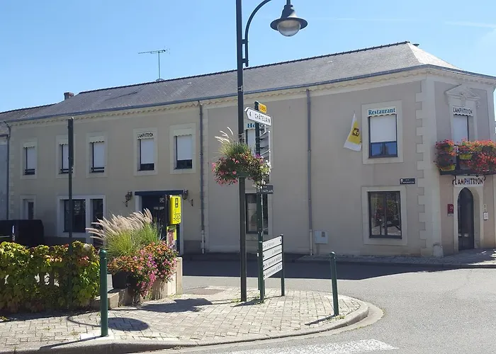 ゲストハウス L'amphitryon Coudray