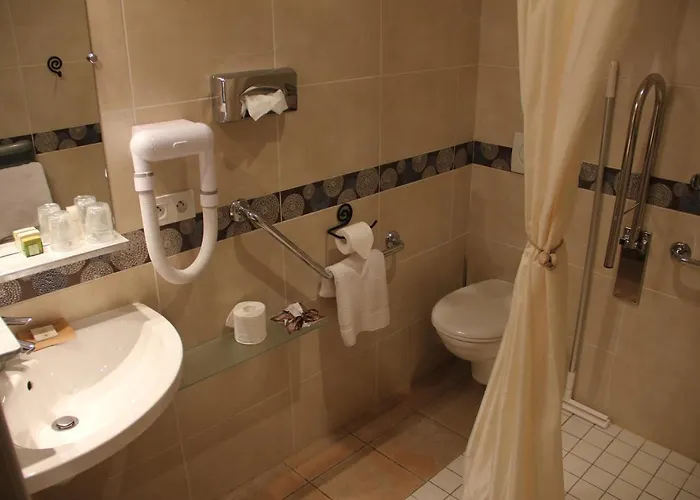 ゲストハウス L'amphitryon